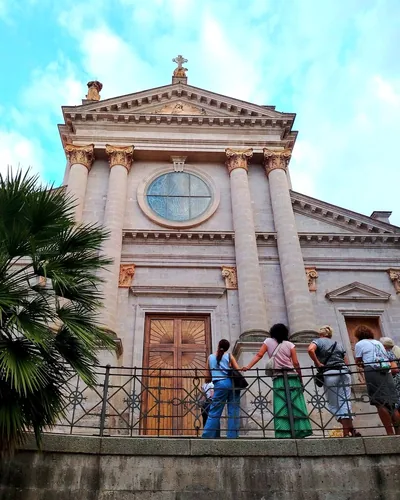 03-tour06_crop_regolata